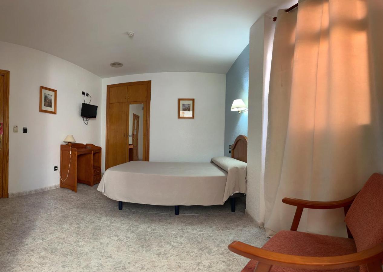 Hospedium Hotel Twist Torredonjimeno Bagian luar foto