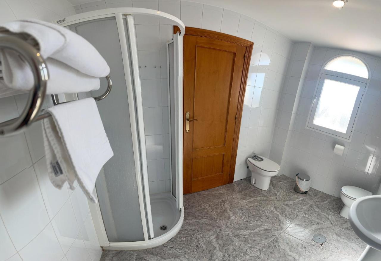 Hospedium Hotel Twist Torredonjimeno Bagian luar foto