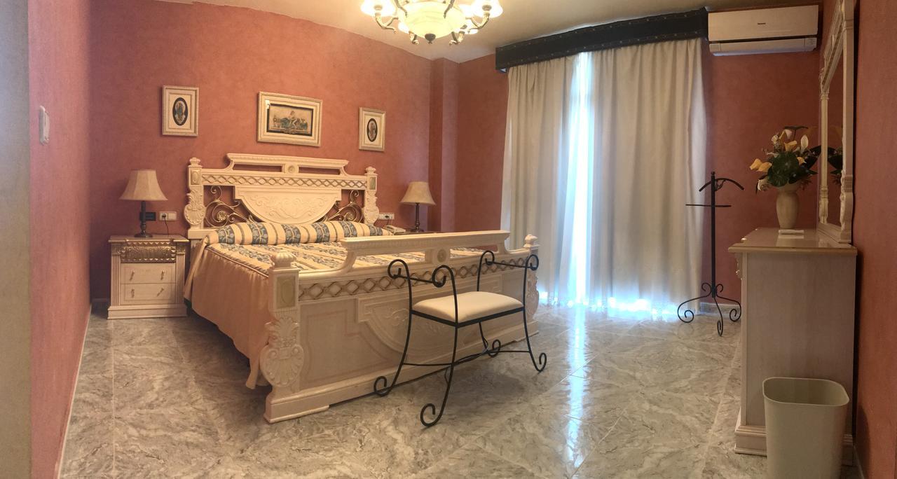 Hospedium Hotel Twist Torredonjimeno Bagian luar foto